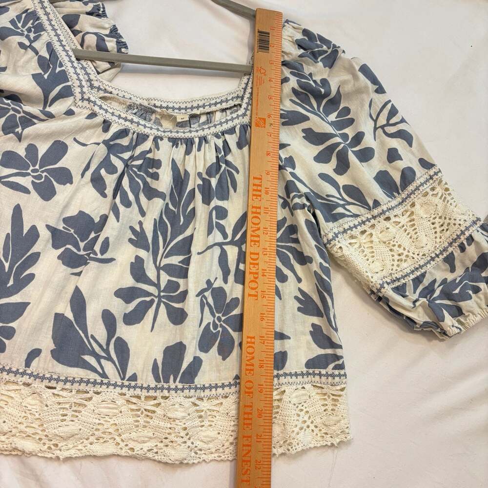 Christian Siriano Top Blue White Floral Bell Sleeve Linen Women M Boho Resort - Picture 13 of 13